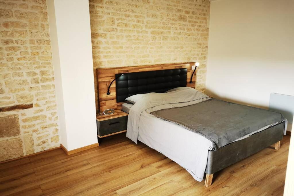 Logement Entier A La Creche Екстер'єр фото